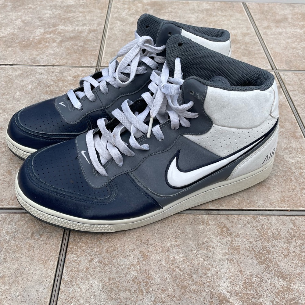 mens nike basketball sneakers on sale